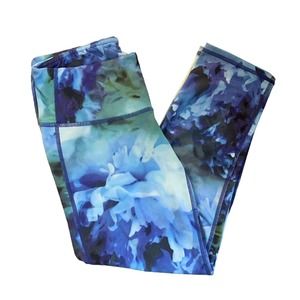 Women's/Teen Size XS Athleta Cropped Leggings